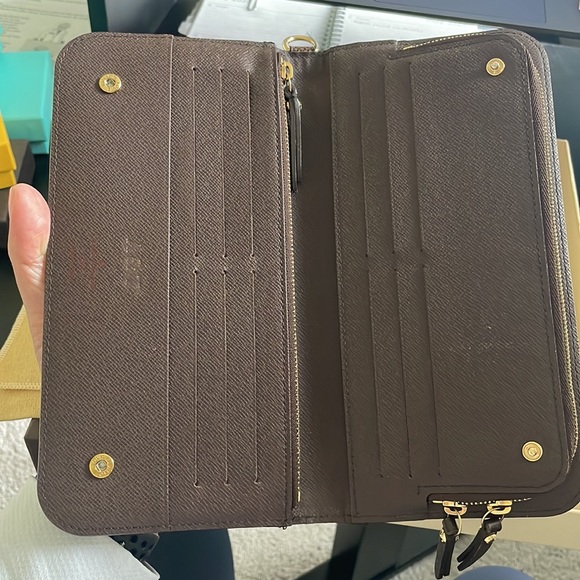 Louis Vuitton insolate wallet - Picture 6 of 11